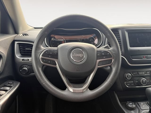 Used 2020 Jeep Cherokee Latitude AWD/4WD image 12