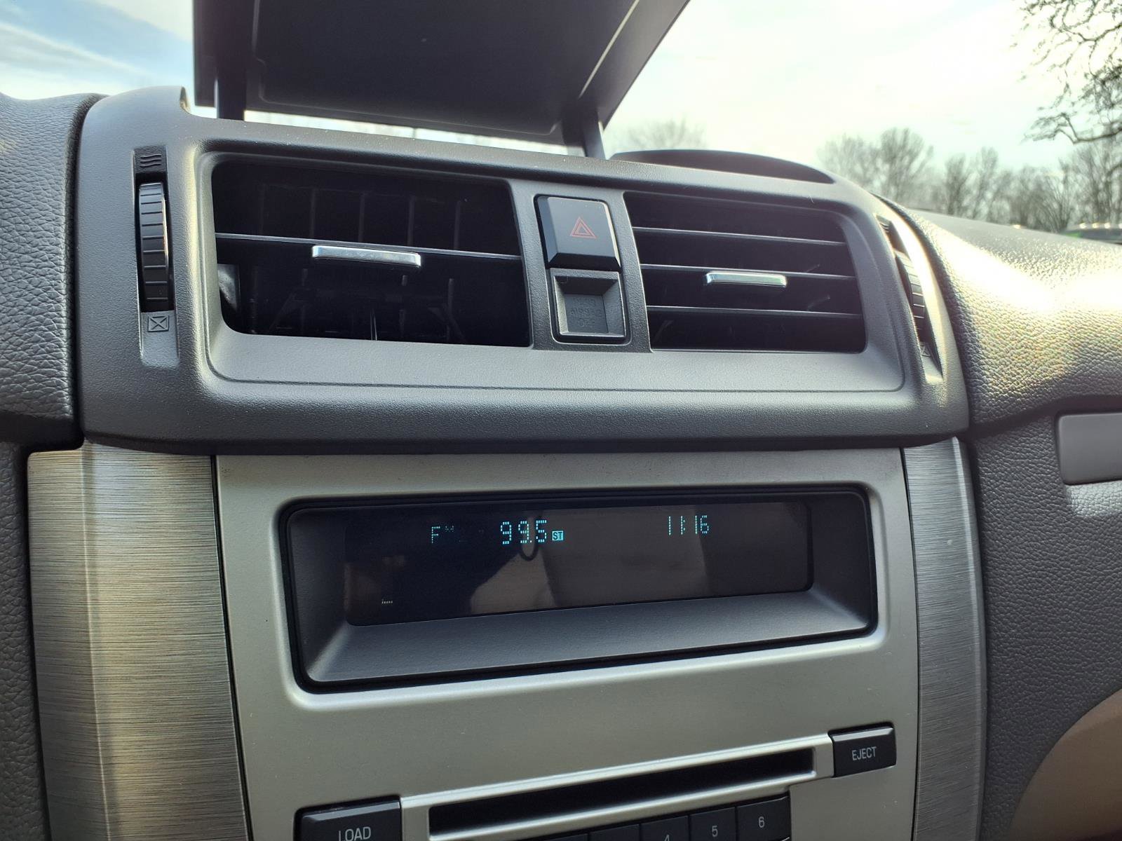 Used 2012 Ford Fusion SE FWD image 11