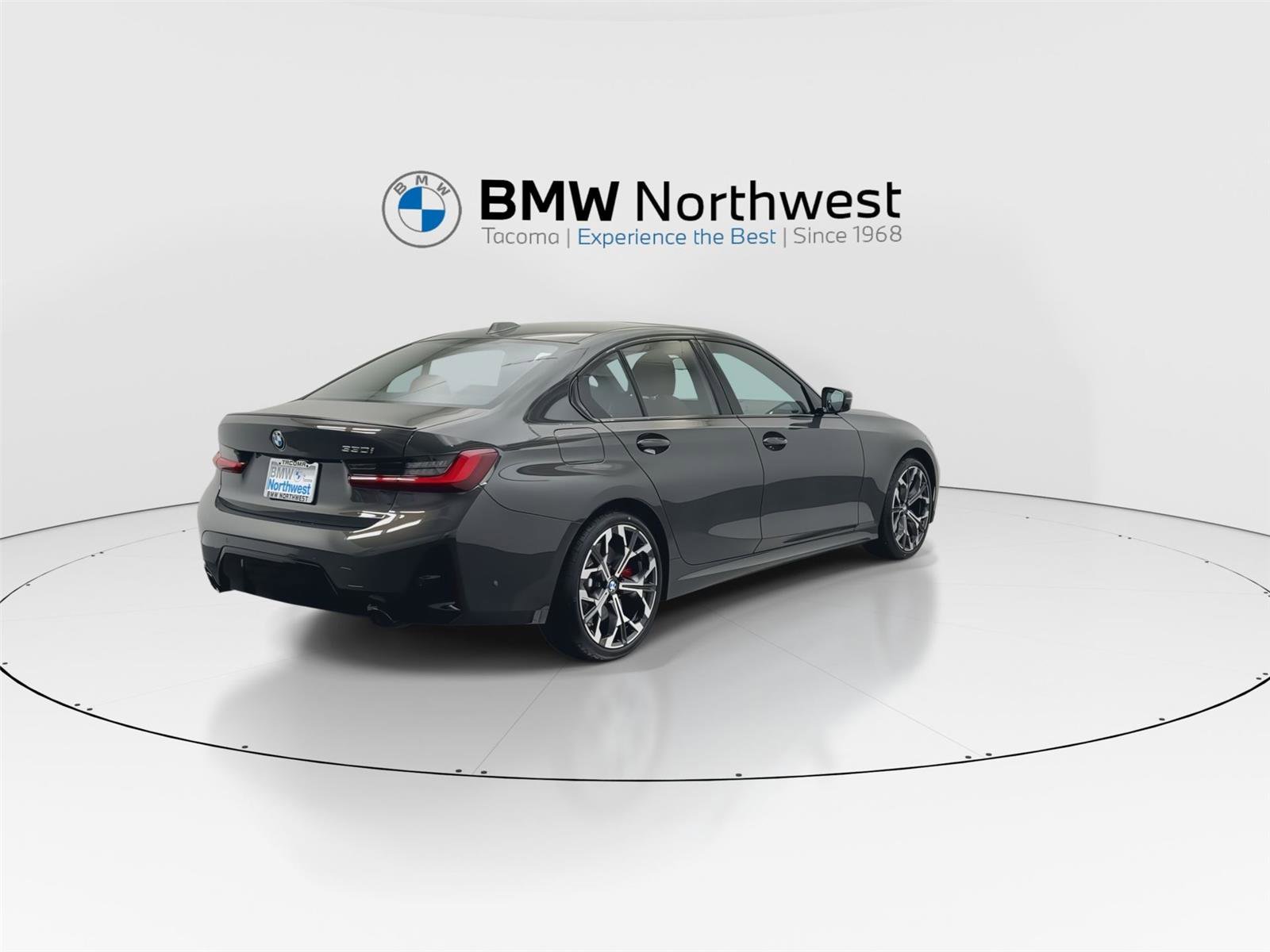 Used 2026 BMW 330i Sedan w/ M Sport Package RWD image 3