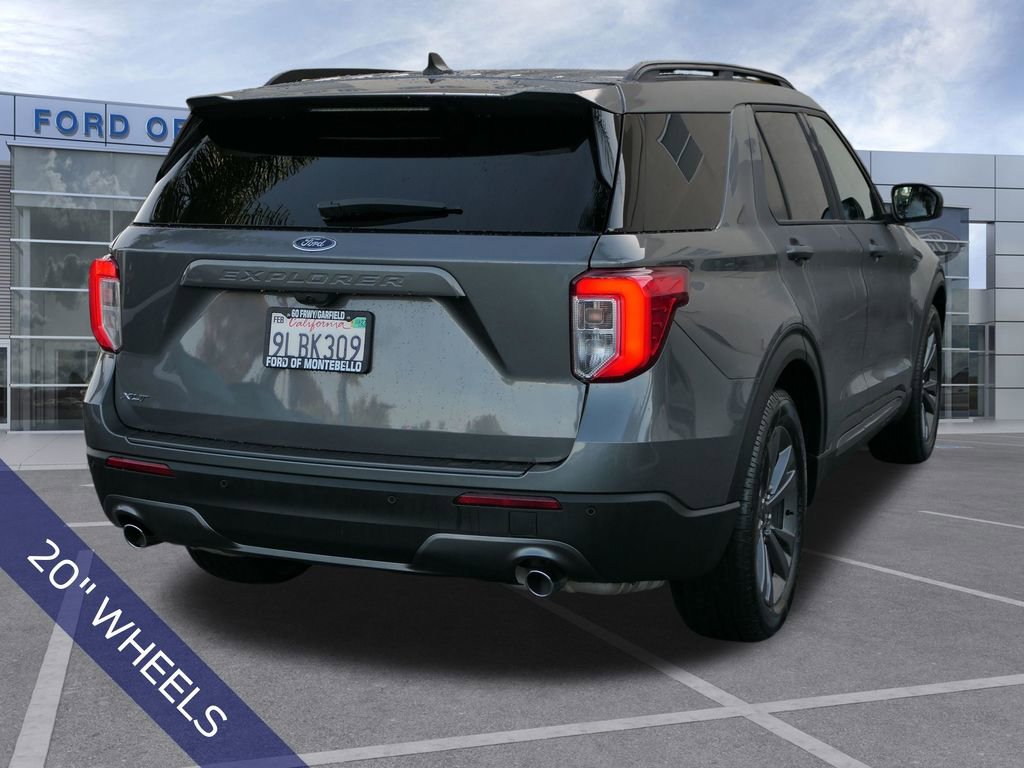 Used 2024 Ford Explorer XLT w/ Equipment Group 202A image 4