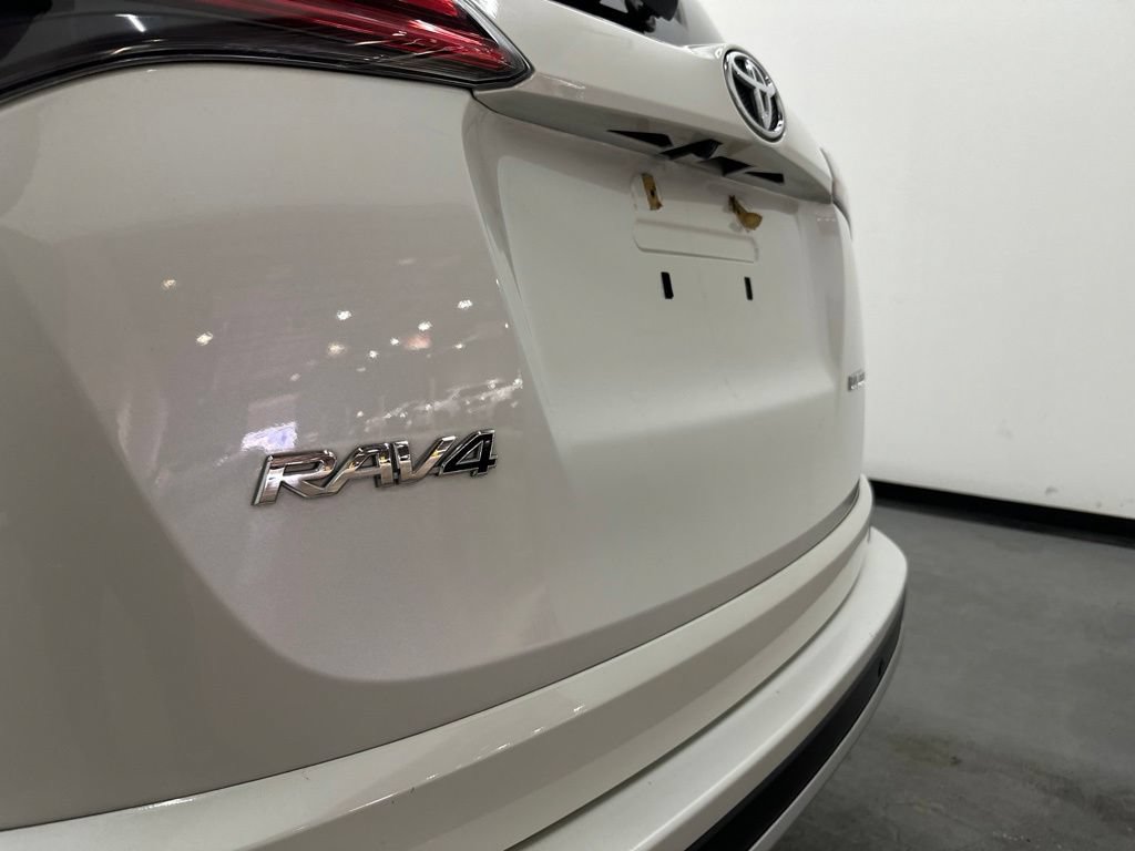 Used 2016 Toyota RAV4 Limited FWD image 11
