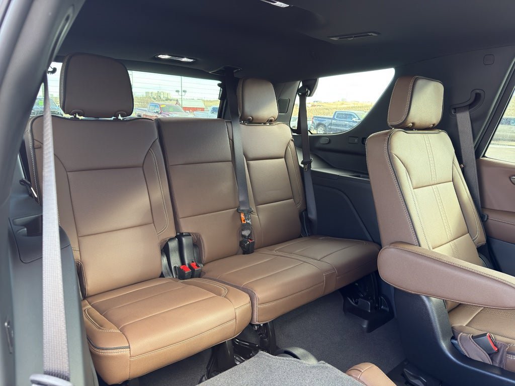 New 2026 Chevrolet Tahoe High Country w/ Sun And Tow Package AWD/4WD image 14