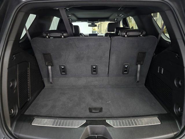 Used 2021 Chevrolet Tahoe Z71 image 13