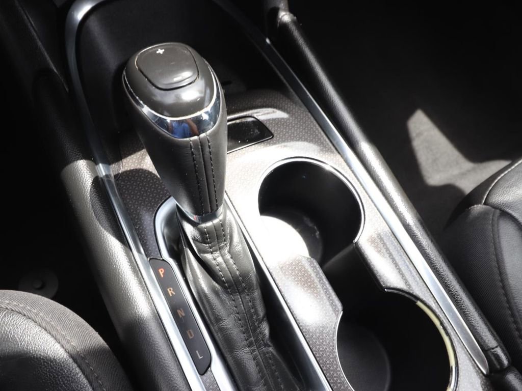 Used 2016 Chevrolet Malibu LT w/ Leather Package image 23