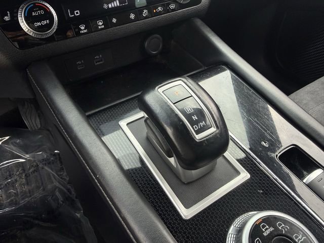 Used 2023 Mitsubishi Outlander SE image 19