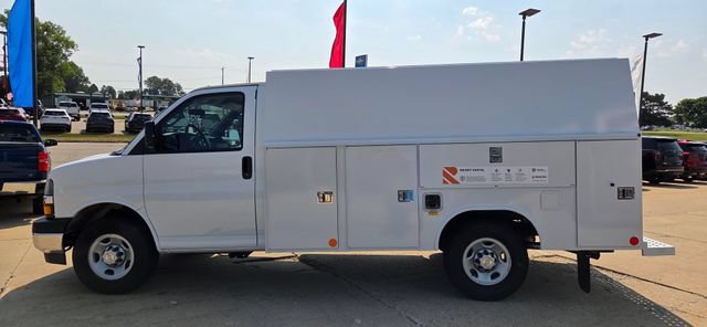 New 2026 Chevrolet Express 3500 w/ Power Convenience Package RWD image 5