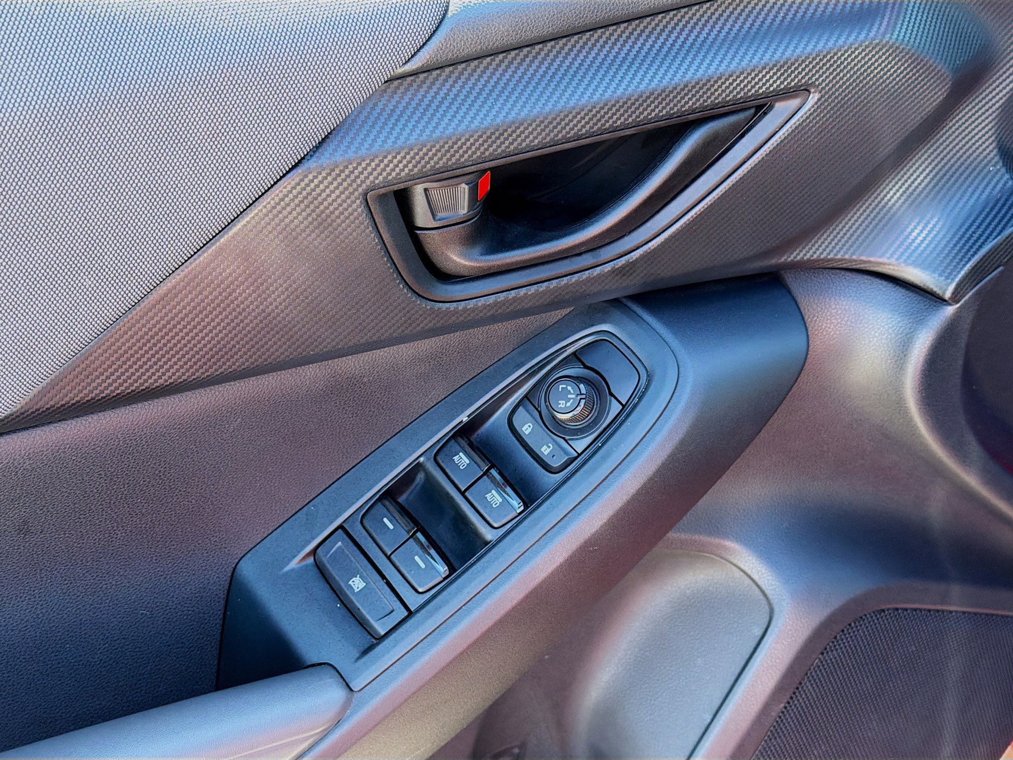 Certified 2025 Subaru Crosstrek 2.0i w/ Crosstrek Mirror Package image 20