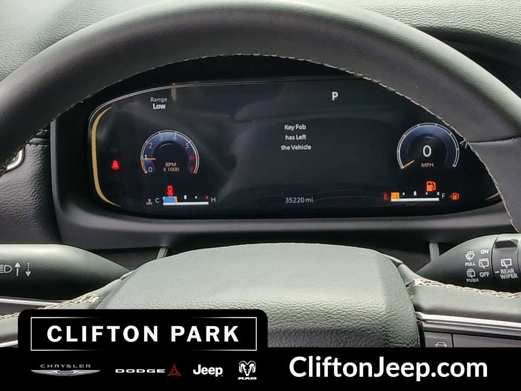 Used 2022 Jeep Wagoneer Series I w/ Convenience Group I AWD/4WD image 21