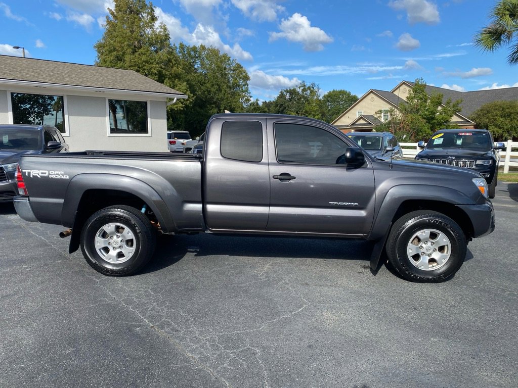 Used 2015 Toyota Tacoma PreRunner w/ TRD Off-Road Package RWD image 6