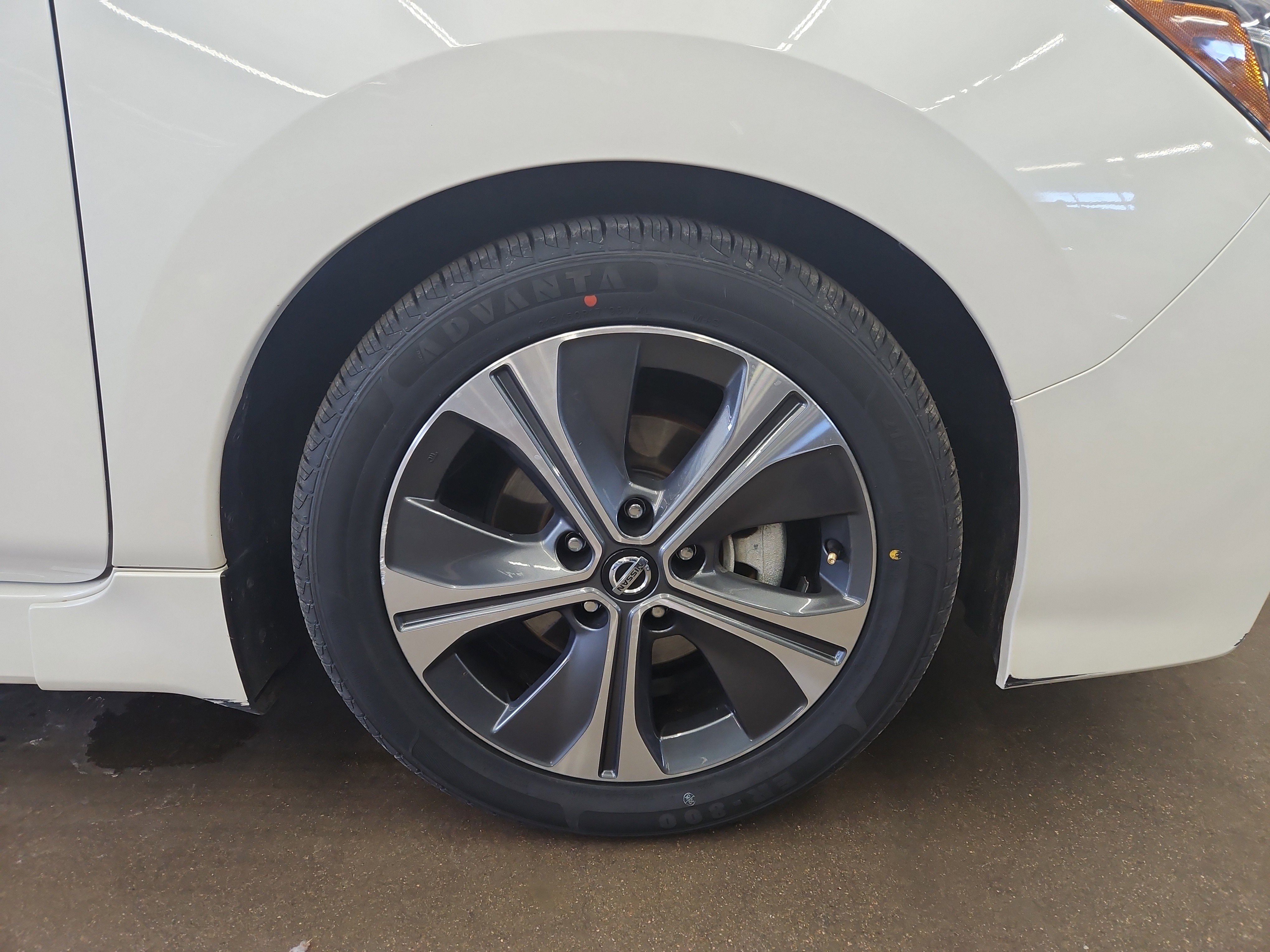 Used 2019 Nissan Leaf SV w/ SV Technology Package image 20