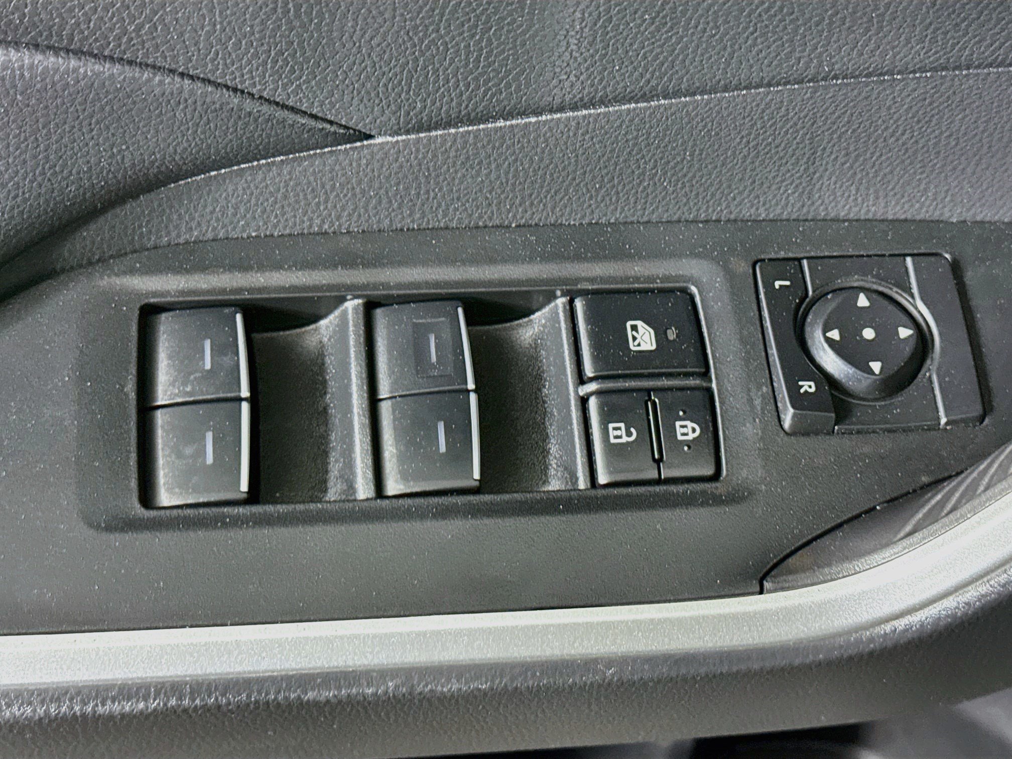 Used 2023 Toyota RAV4 XLE w/ Convenience Package AWD/4WD image 24