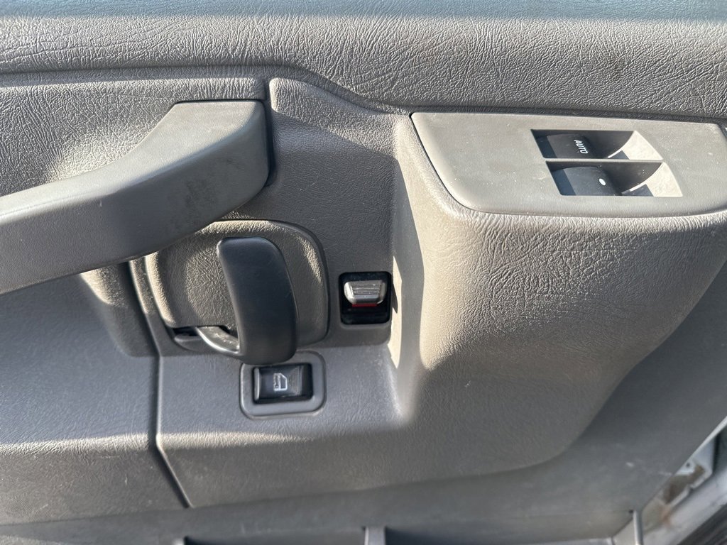 Used 2017 Chevrolet Express 2500 image 16