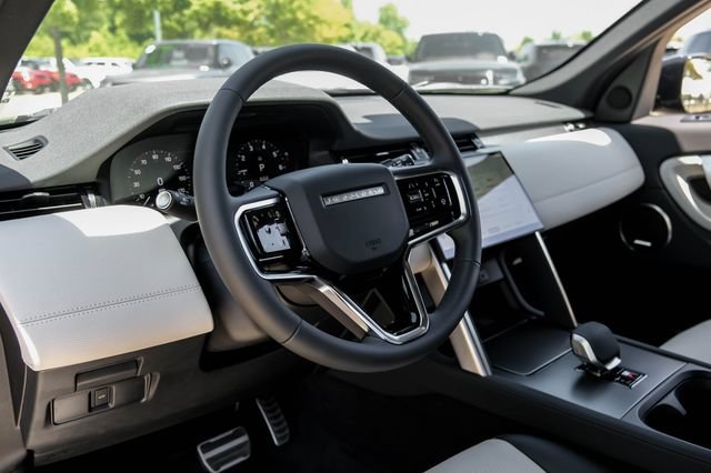 New 2026 Land Rover Discovery Sport Landmark AWD/4WD image 3
