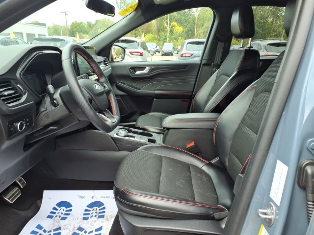 Certified 2024 Ford Escape ST-Line w/ Tech Pack #1 AWD/4WD image 12