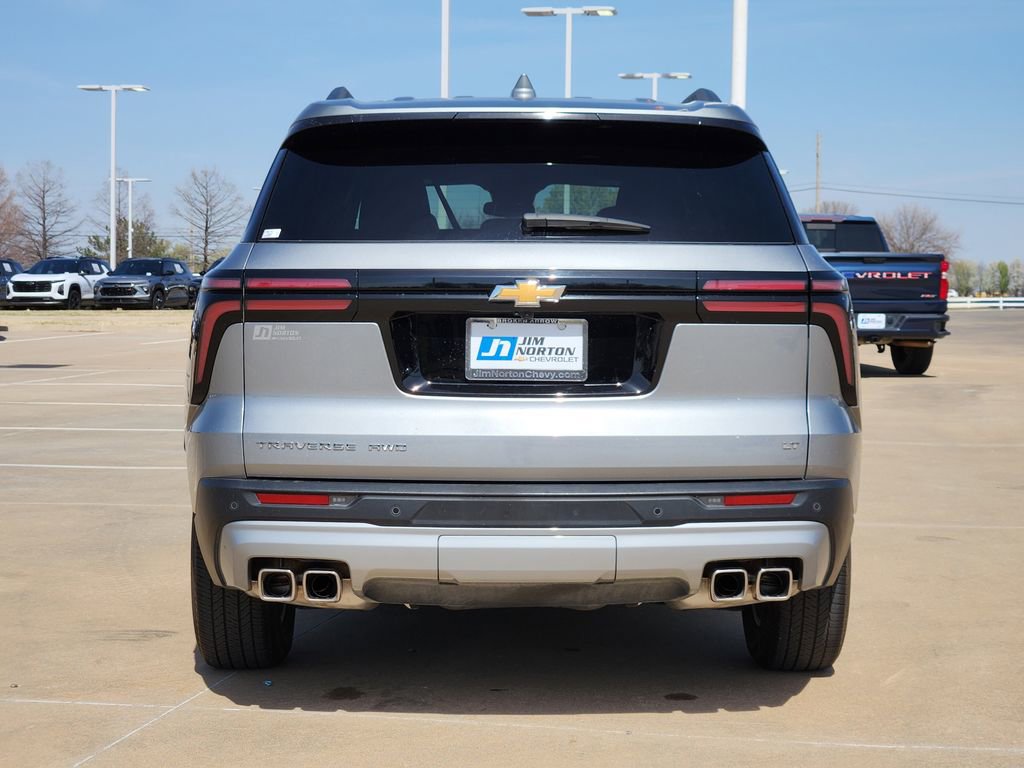 Used 2024 Chevrolet Traverse LT image 7