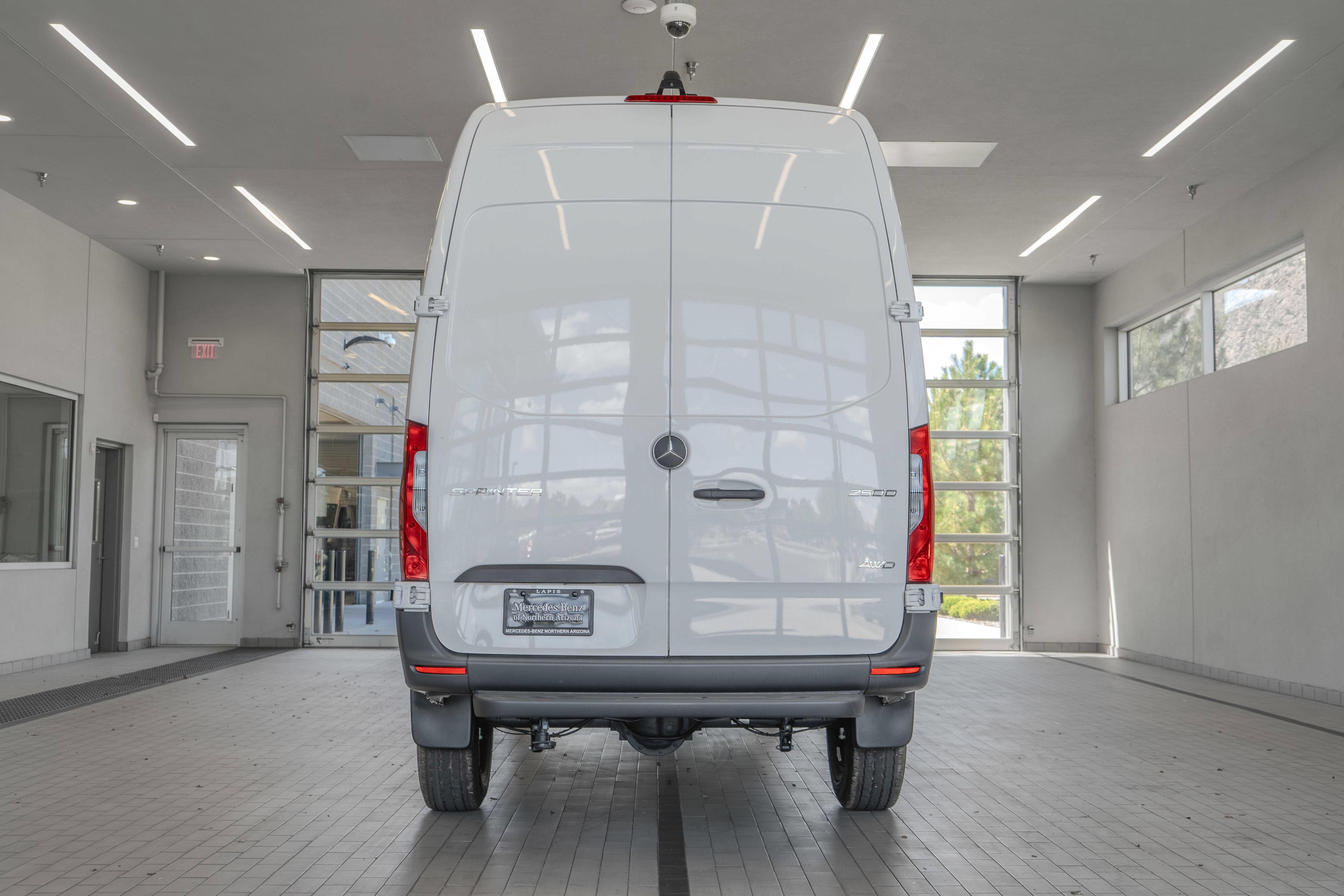 Used 2025 Mercedes-Benz Sprinter 2500 image 14