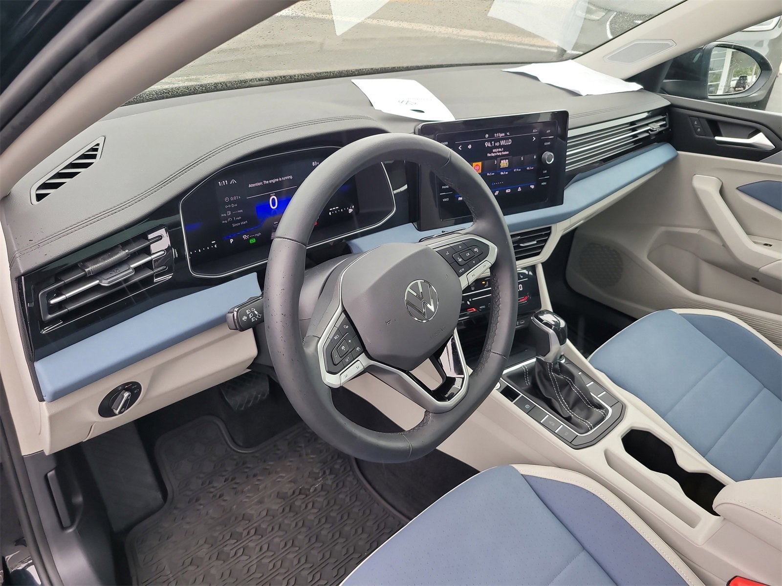 Certified 2025 Volkswagen Jetta SE image 19