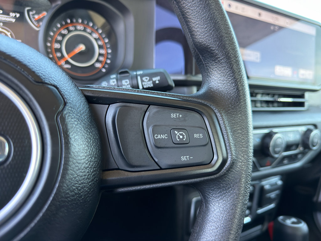 Used 2025 Jeep Wrangler Sport image 15
