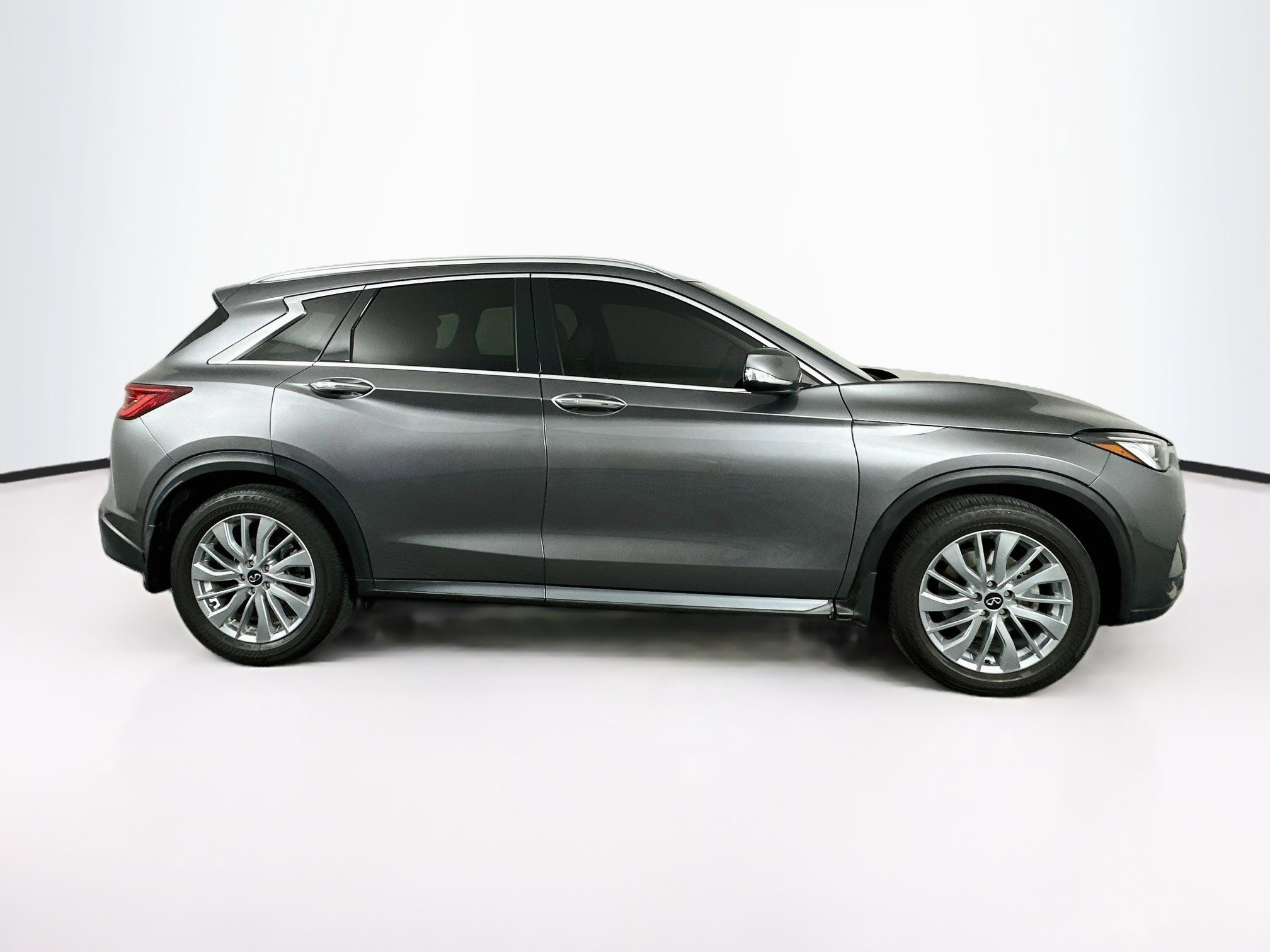 Used 2023 INFINITI QX50 Luxe FWD image 10