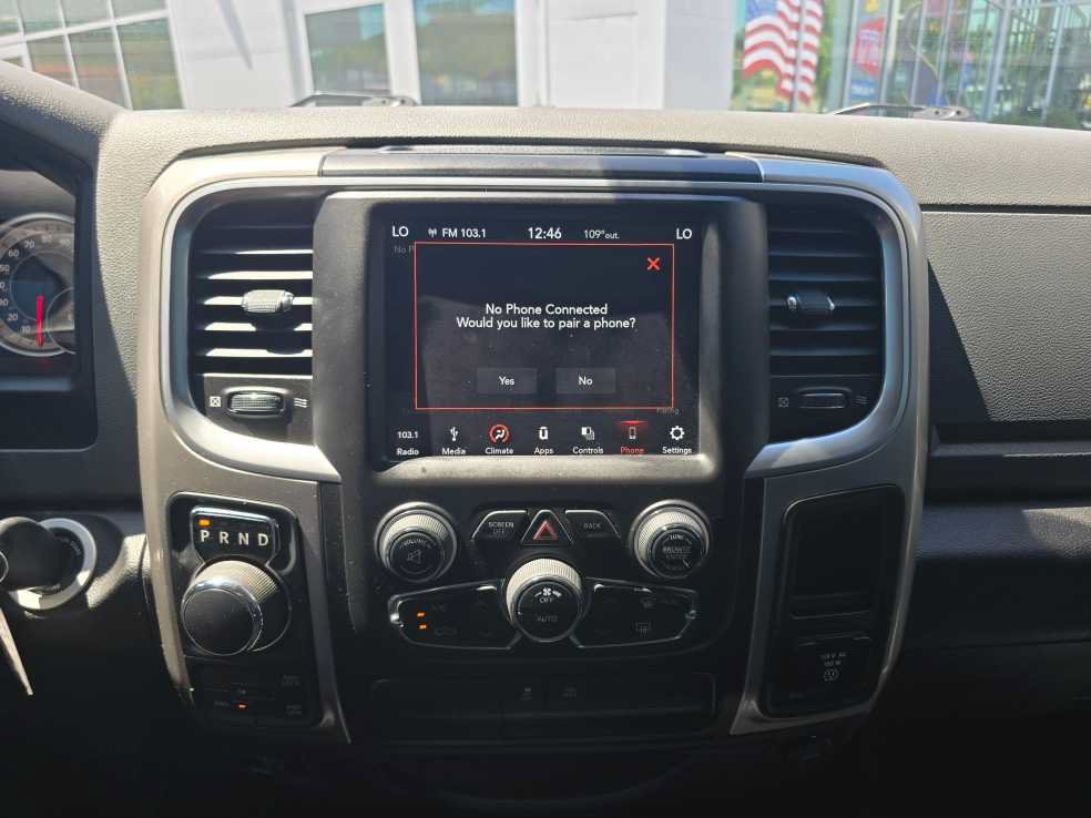 Used 2019 RAM 1500 Classic SLT w/ Luxury Group AWD/4WD image 13