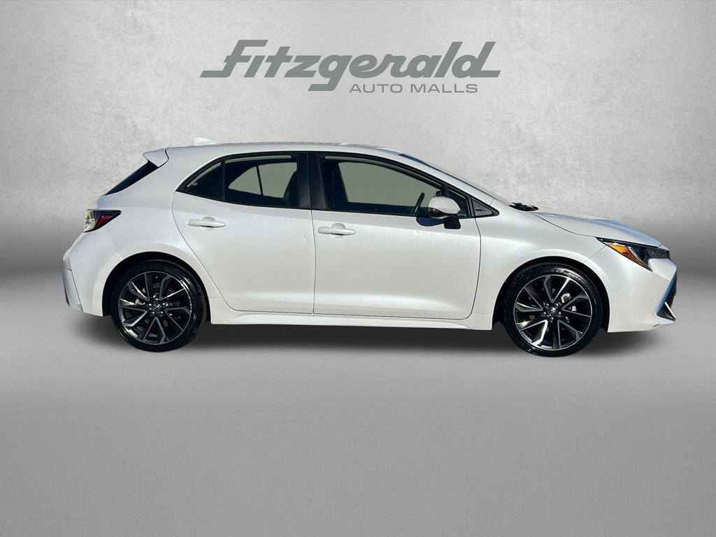 Used 2022 Toyota Corolla XSE FWD image 3