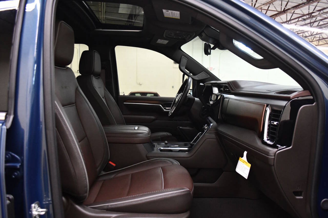 Used 2025 GMC Sierra 2500 Denali w/ Denali Reserve Package AWD/4WD image 12