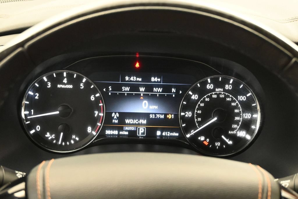 Used 2023 INFINITI QX80 Sensory w/ All-Season Package AWD/4WD image 11