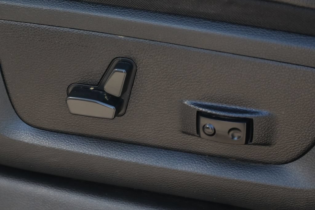 Used 2021 RAM 3500 Laramie AWD/4WD image 18