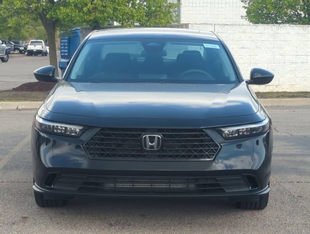 Used 2023 Honda Accord EX image 8