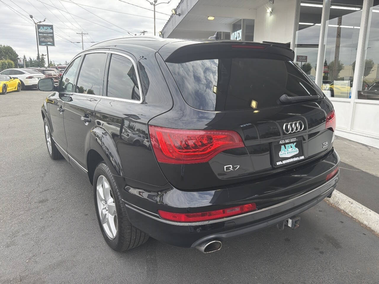 Used 2015 Audi Q7 TDI Premium Plus w/ Premium Plus Package AWD/4WD image 4