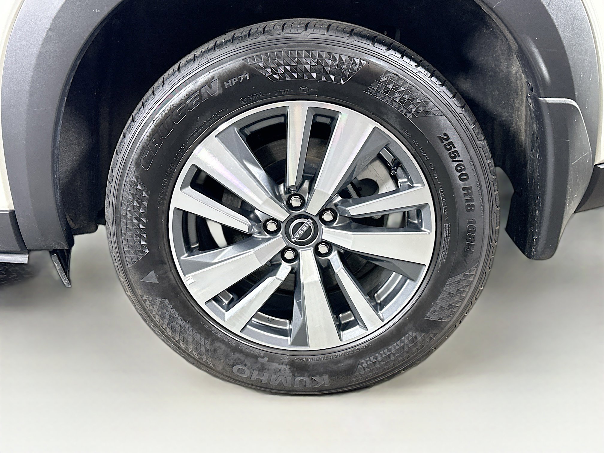 Used 2024 Nissan Pathfinder SL image 11