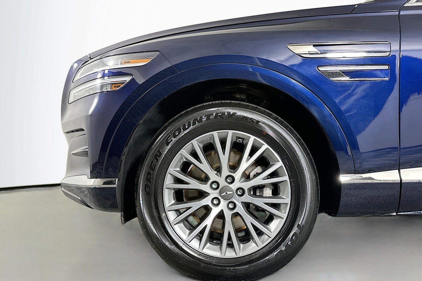 Used 2024 Genesis GV80 2.5T AWD/4WD image 12