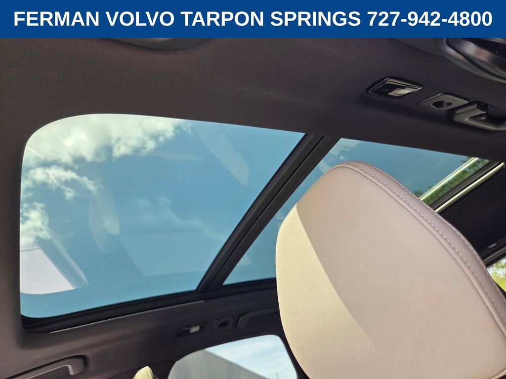 New 2026 Volvo XC60 B5 Plus w/ Protection Package Premier AWD/4WD image 23