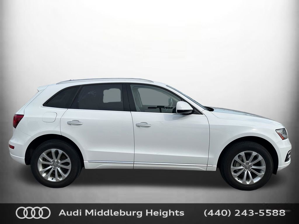 Used 2017 Audi Q5 2.0T Premium w/ Audi MMI Navigation Plus AWD/4WD image 10