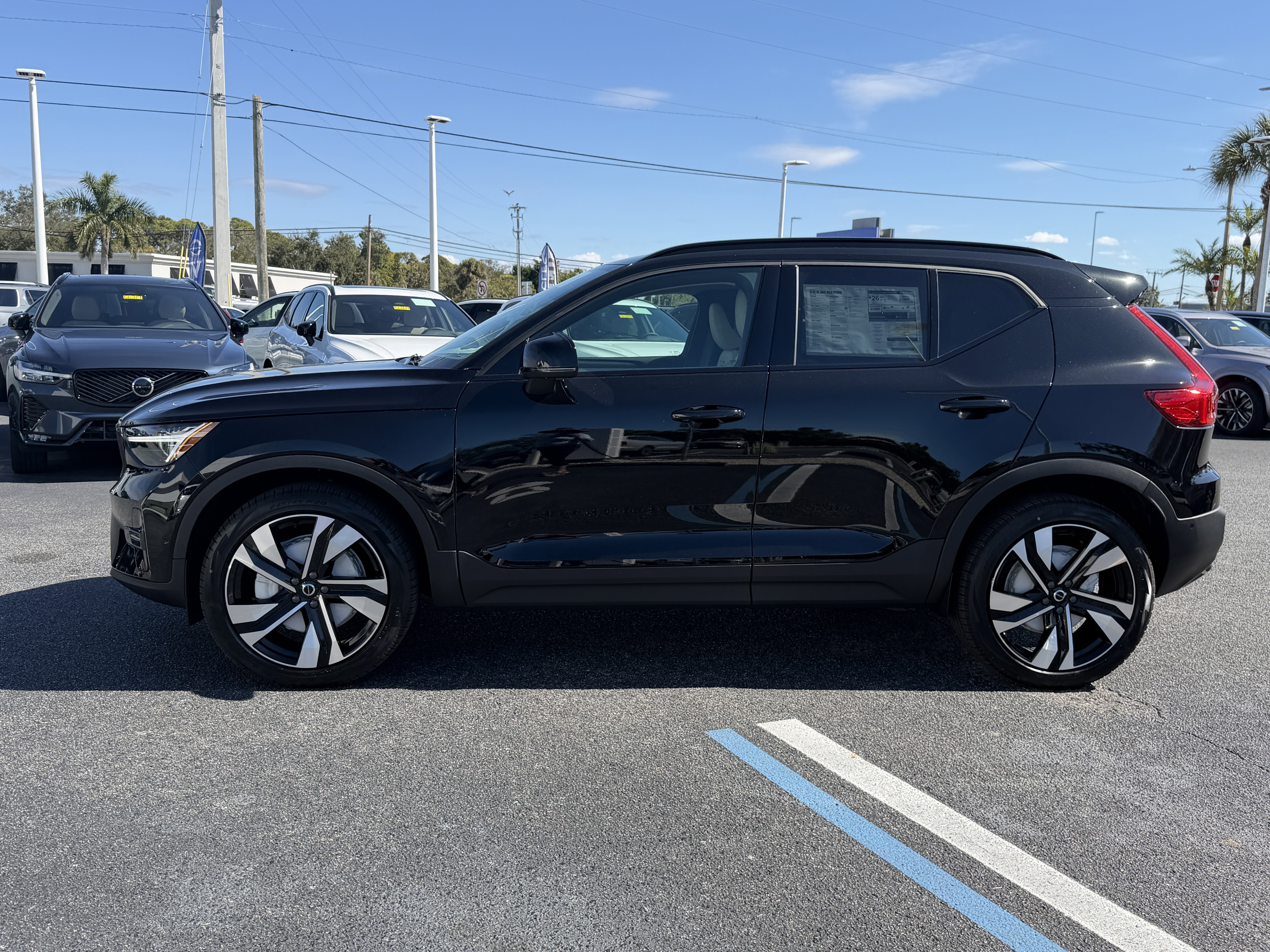 New 2026 Volvo XC40 B5 Ultra w/ Protection Package AWD/4WD image 6