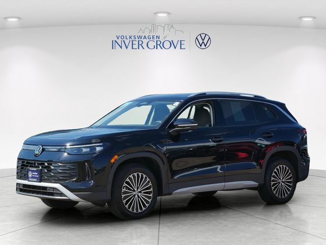Certified 2025 Volkswagen Tiguan S AWD/4WD image 3