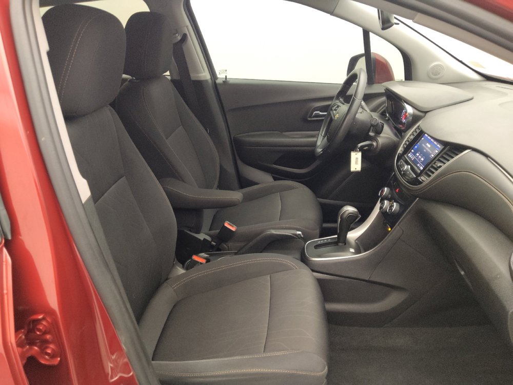 Used 2020 Chevrolet Trax LT image 21