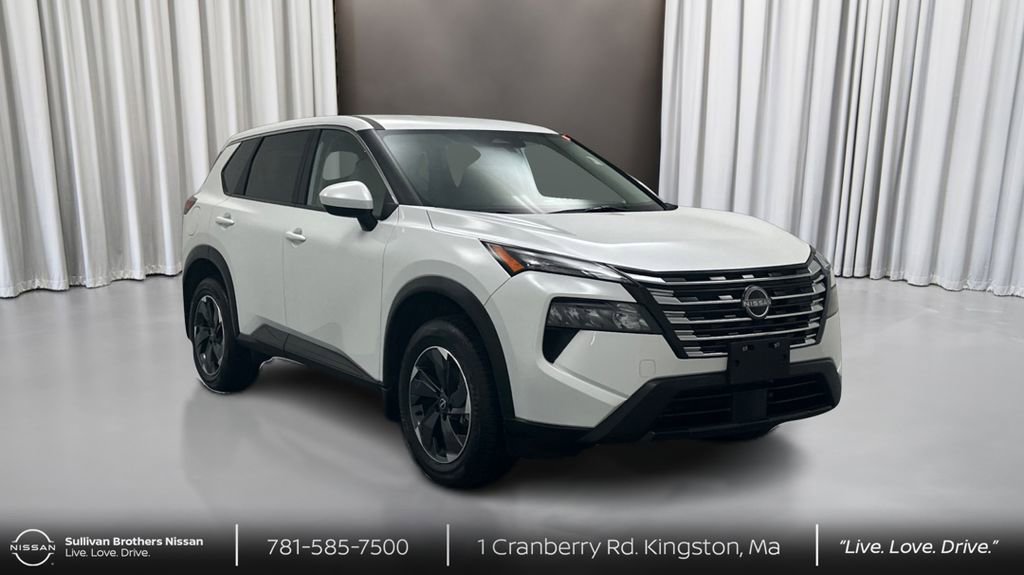 Used 2024 Nissan Rogue SV image 3
