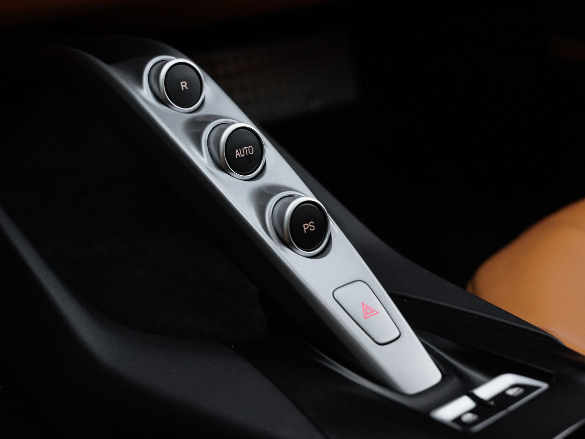 Used 2019 Ferrari 812 Superfast RWD image 26