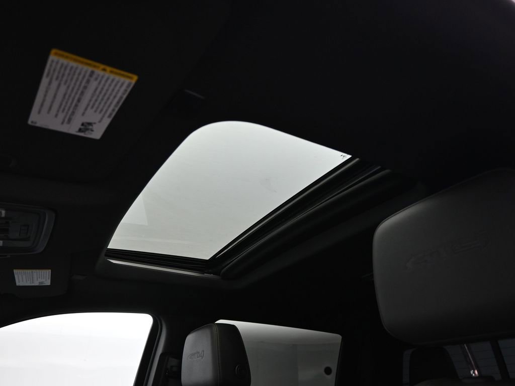 Used 2022 GMC Sierra 1500 AT4 w/ AT4 Preferred Package image 10