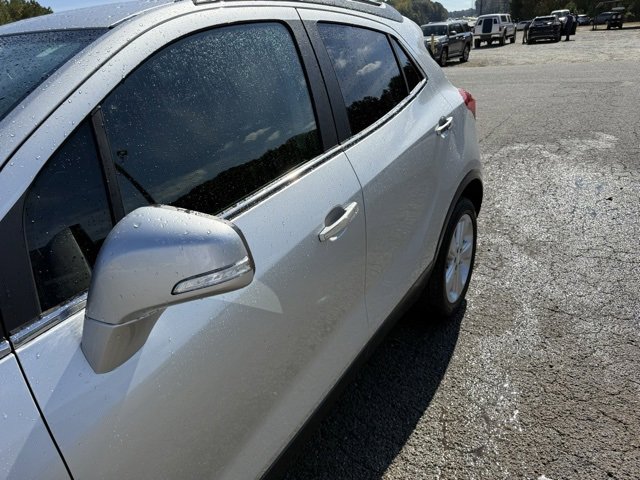 Used 2015 Buick Encore FWD image 14