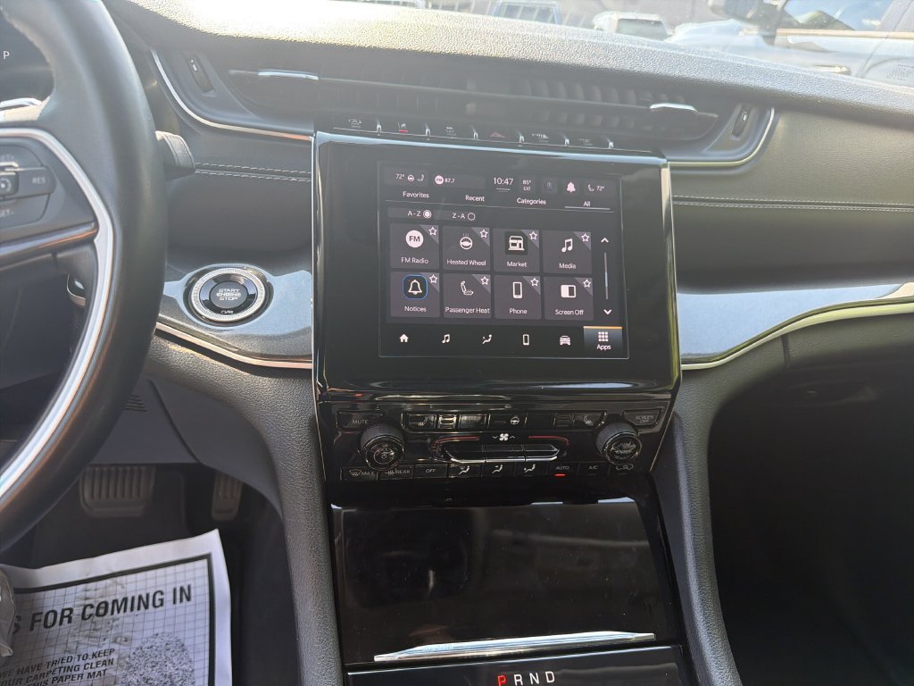 Used 2022 Jeep Grand Cherokee Laredo w/ Luxury Tech Group I AWD/4WD image 30