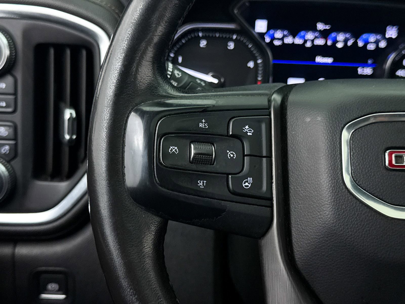 Used 2021 GMC Sierra 2500 AT4 w/ AT4 Premium Plus Package image 34