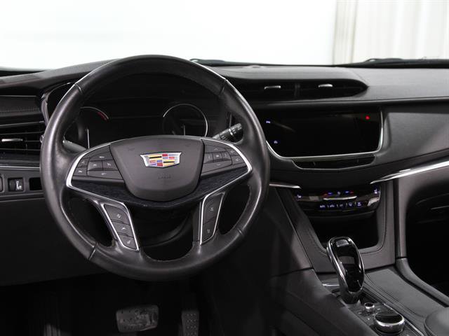 Certified 2023 Cadillac XT5 Premium Luxury image 6