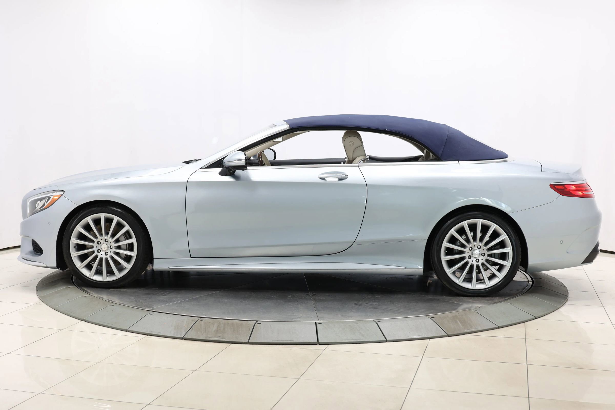 Used 2017 Mercedes-Benz S 550 Cabriolet image 82