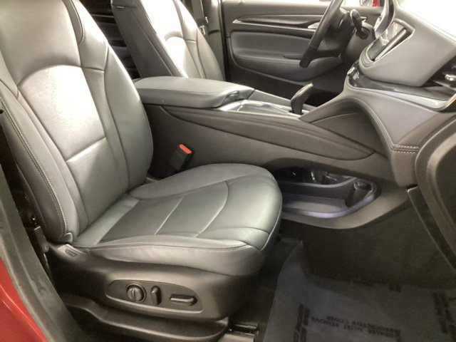 Used 2020 Buick Enclave Essence w/ Sport Touring Edition FWD image 21