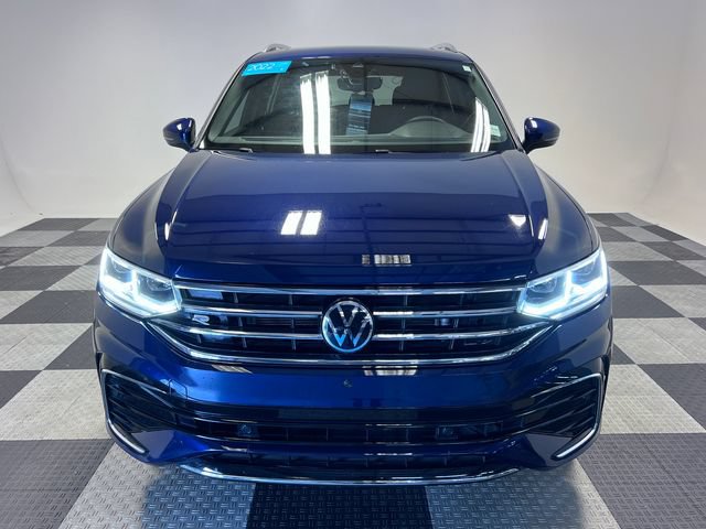 Certified 2022 Volkswagen Tiguan SEL R-Line AWD/4WD image 2