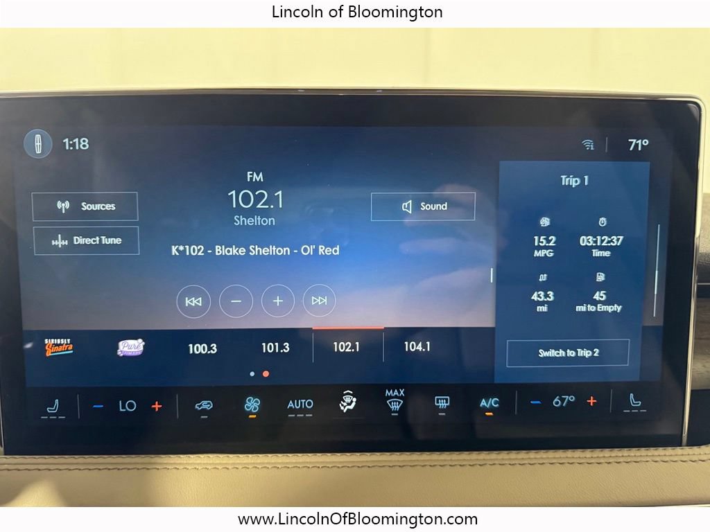 Used 2023 Lincoln Corsair Reserve AWD/4WD image 21