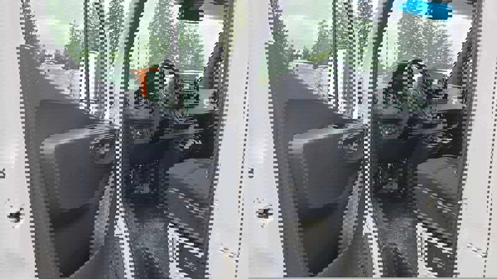 Used 2024 Mercedes-Benz Sprinter 4500 image 22