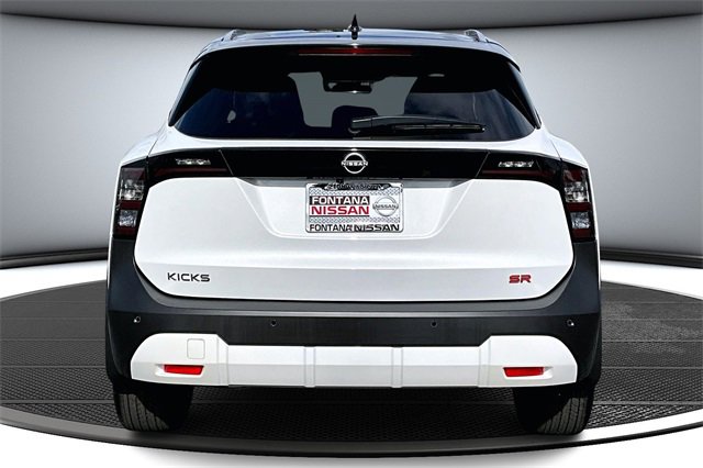 New 2026 Nissan Kicks SR image 4